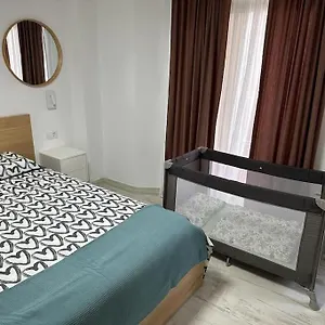 https://renovated-modern-apartment-in-the-city-center.tenerifehoteles.net